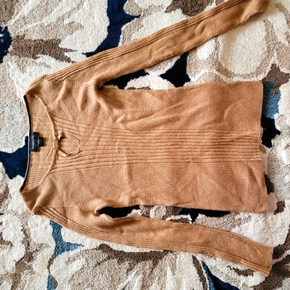 Liz Claiborne Sweater - Picture 1 of 4